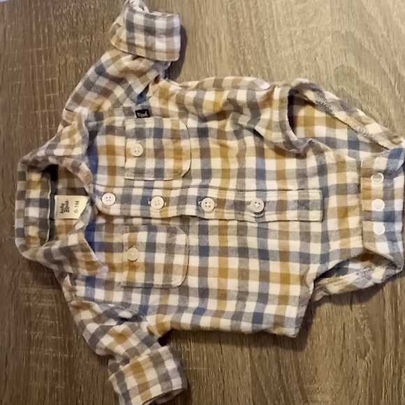 OshKosh B'gosh Other - Flannel baby onsie